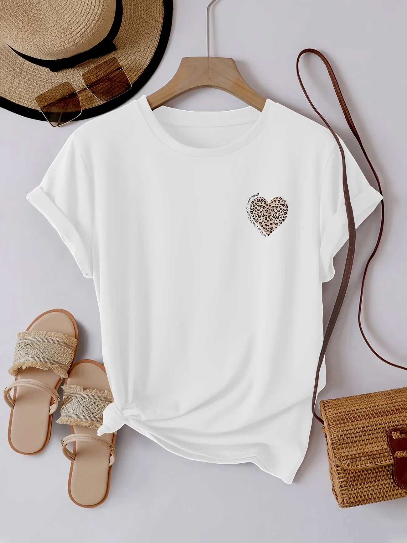Casual Leopard Print Heart Pattern Print T-shirt Vintage Women's Casual Graphic Short Sleeve T Shirt Clothing Top Tee