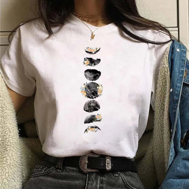 Moon Print T-shirts for Women Harajuku Summer T Shirt New Fashion Black Tops Funny Female T-shirt Casual Tee Woman Clothes