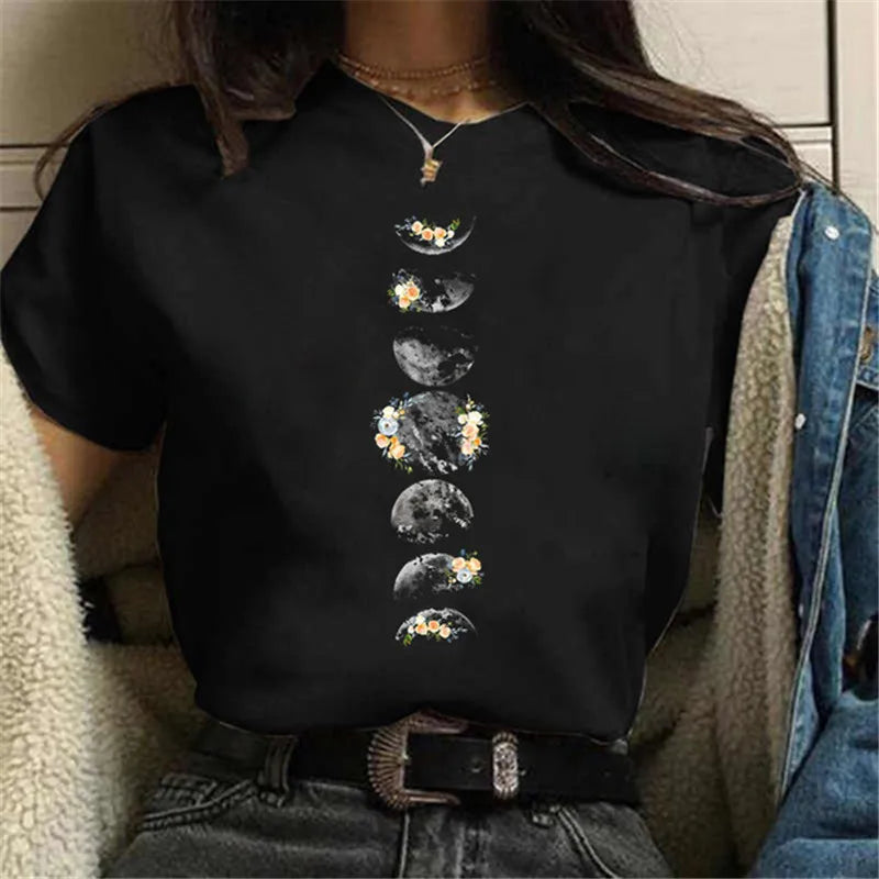 Moon Print T-shirts for Women Harajuku Summer T Shirt New Fashion Black Tops Funny Female T-shirt Casual Tee Woman Clothes